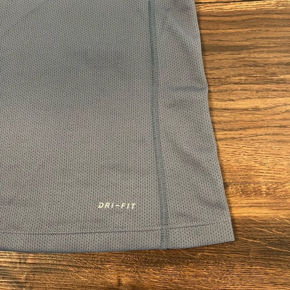Nike Grey Racerback Workout Tank Top - Picture 7 of 8